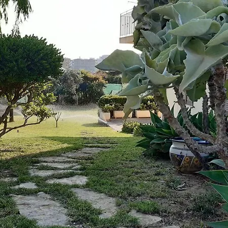 La Casetta Degli Aranci Bed & Breakfast 3*