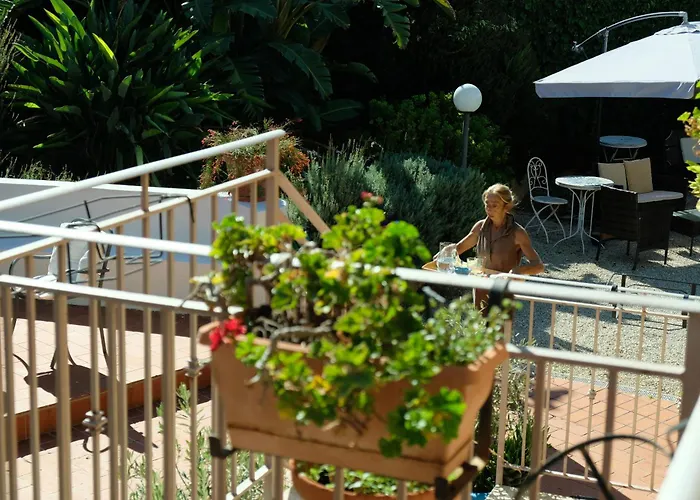 Bed & Breakfast La Casetta Degli Aranci 3*