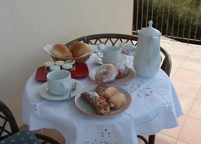 La Casetta Degli Aranci Bed & Breakfast